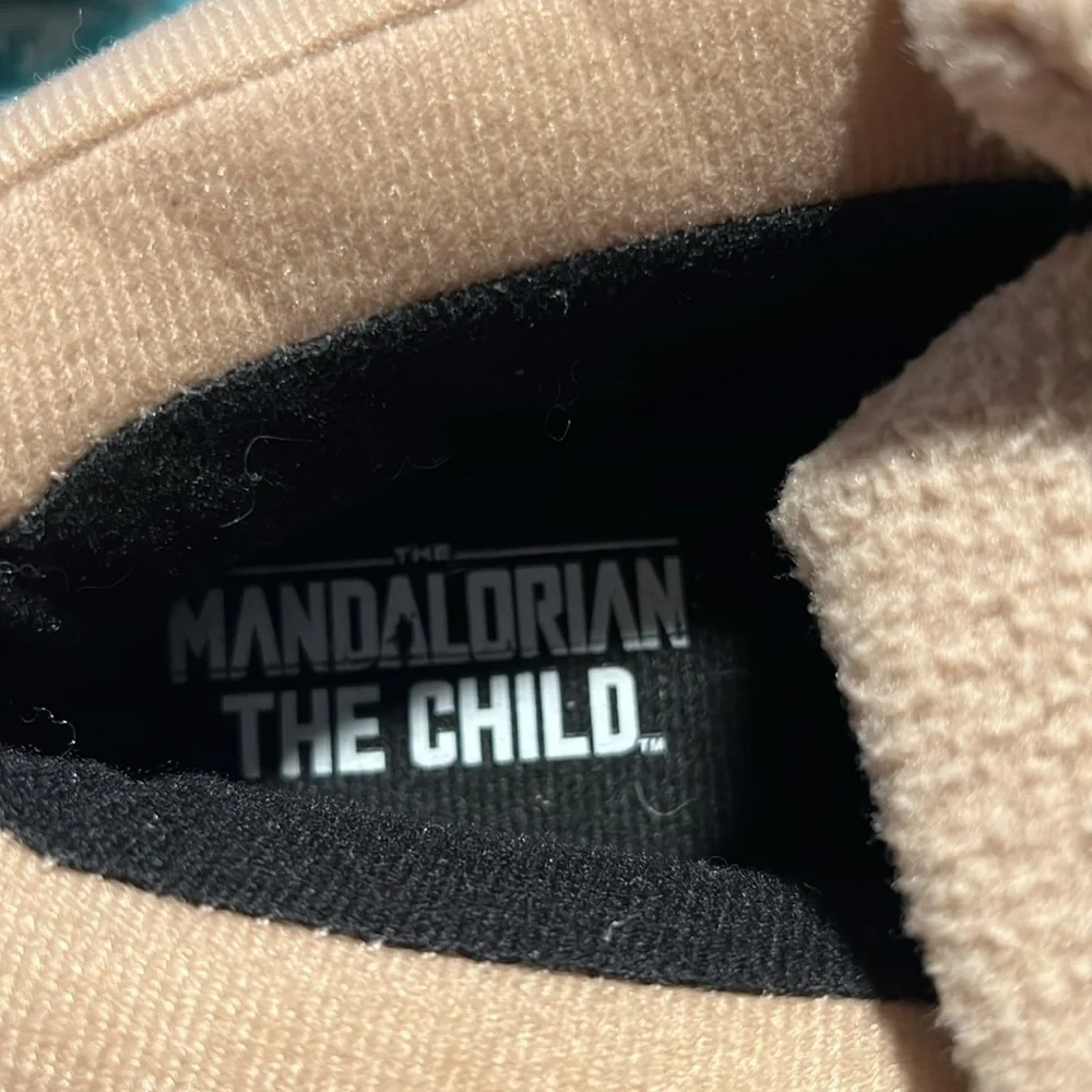 Kids Unisex Baby Yoda The Child Slippers size 13-1 tan & green pajamas star wars